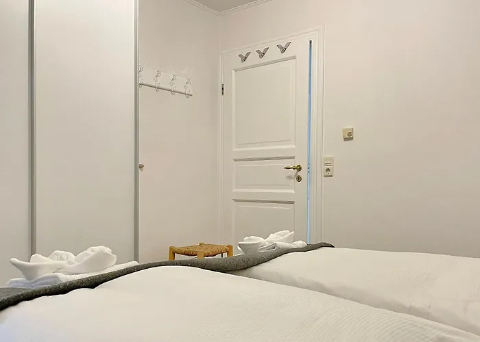 Oland, Starklef Daire *